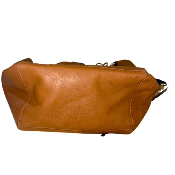 Steve Madden Women's Bwilde Faux Leather Brown & Interior Floral Tote
Purse - Picture 10 of 11